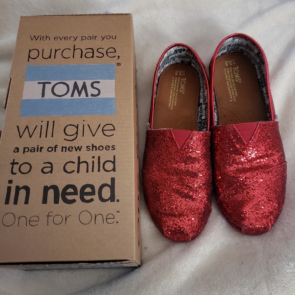 Toms